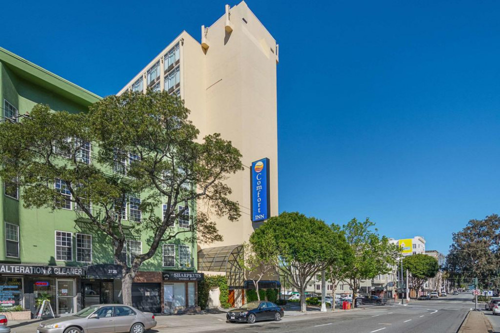 My Travelution - Travel Club - Comfort Inn By the Bay