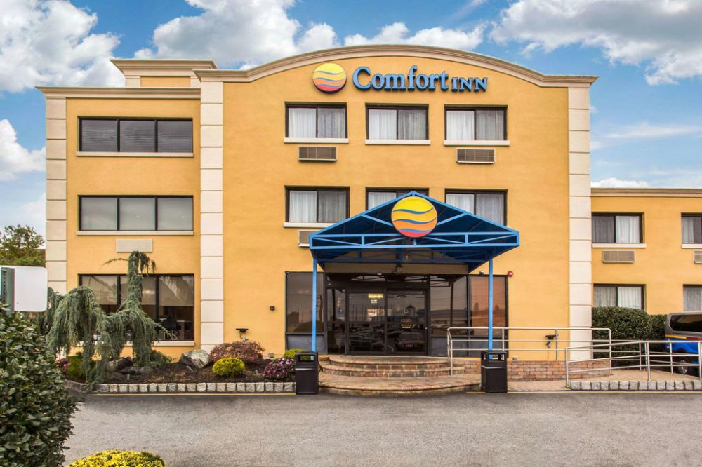 My Travelution - Travel Club - Comfort Inn Edgewater on Hudson River