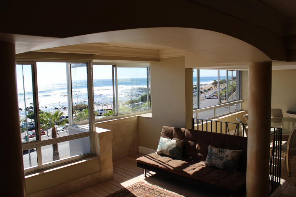 My Travelution - Travel Club - Beachfront Sea View Apartment