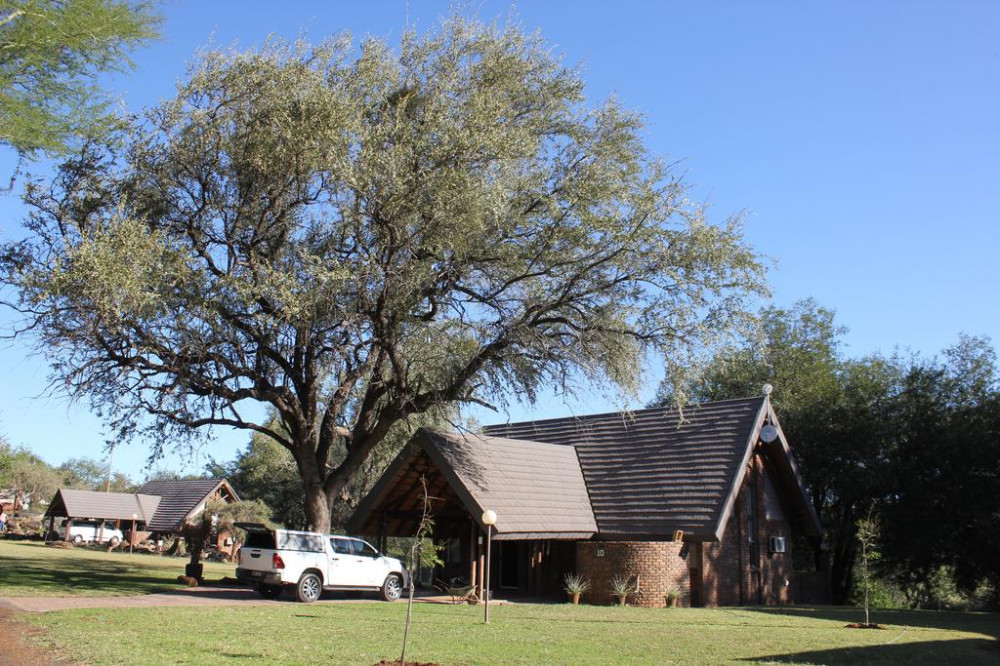 My Travelution - Travel Club - Ekuthuleni River Front Chalets