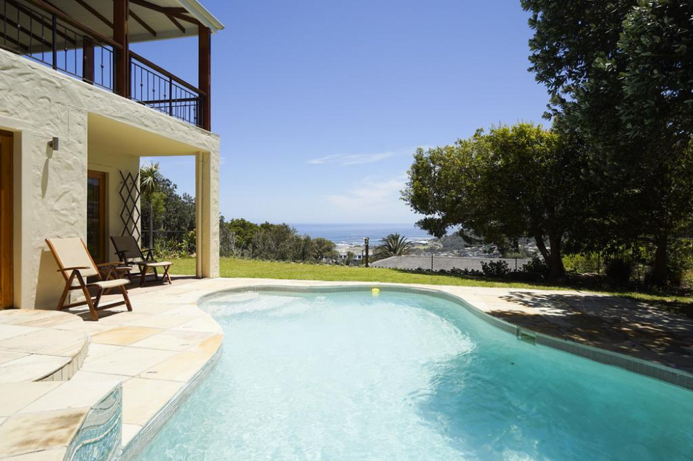 My Travelution - Travel Club - Villa Camp Bay Views