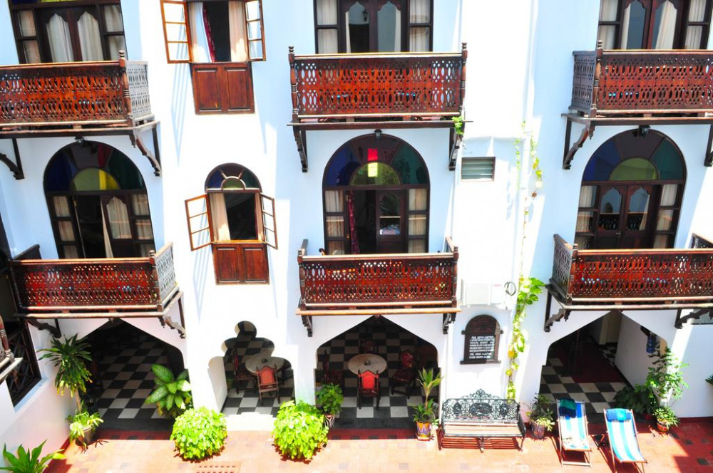 My Travelution - Travel Club - Dhow Palace Hotel