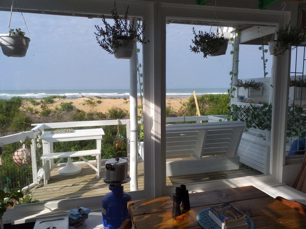 My Travelution - Travel Club - Beached House on Golden Sanddunes