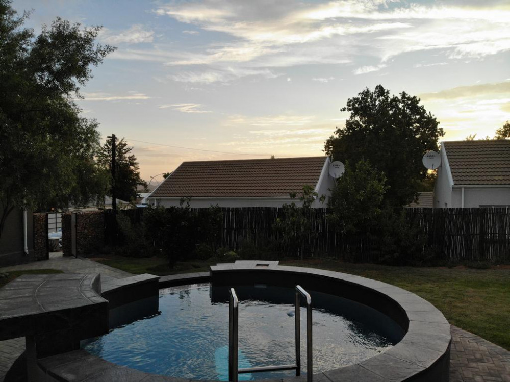 My Travelution - Travel Club - The Featherbed - Oudtshoorn