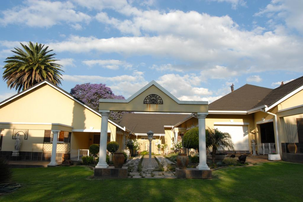 My Travelution - Travel Club - Longtom Farm Guesthouse