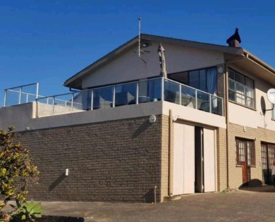 My Travelution - Travel Club - Leisure Bay Beach House