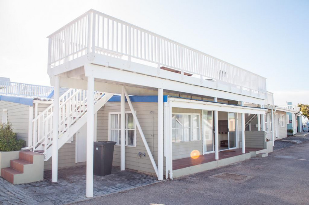 My Travelution - Travel Club - Barefoot Lodge, Mossel Bay