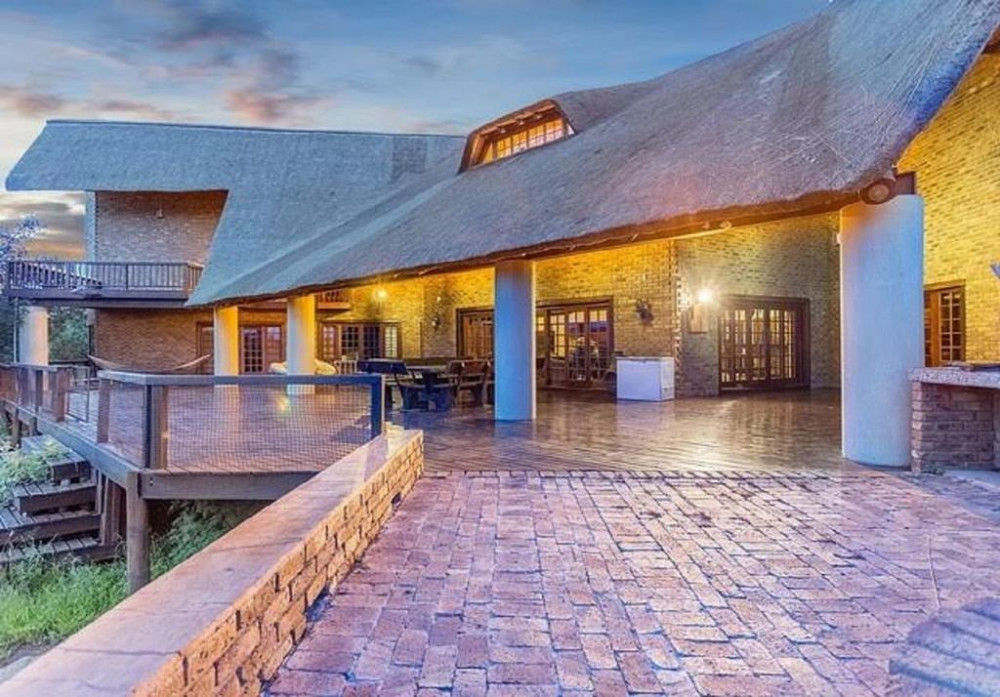 My Travelution - Travel Club - Waddem - Tholo Lodge