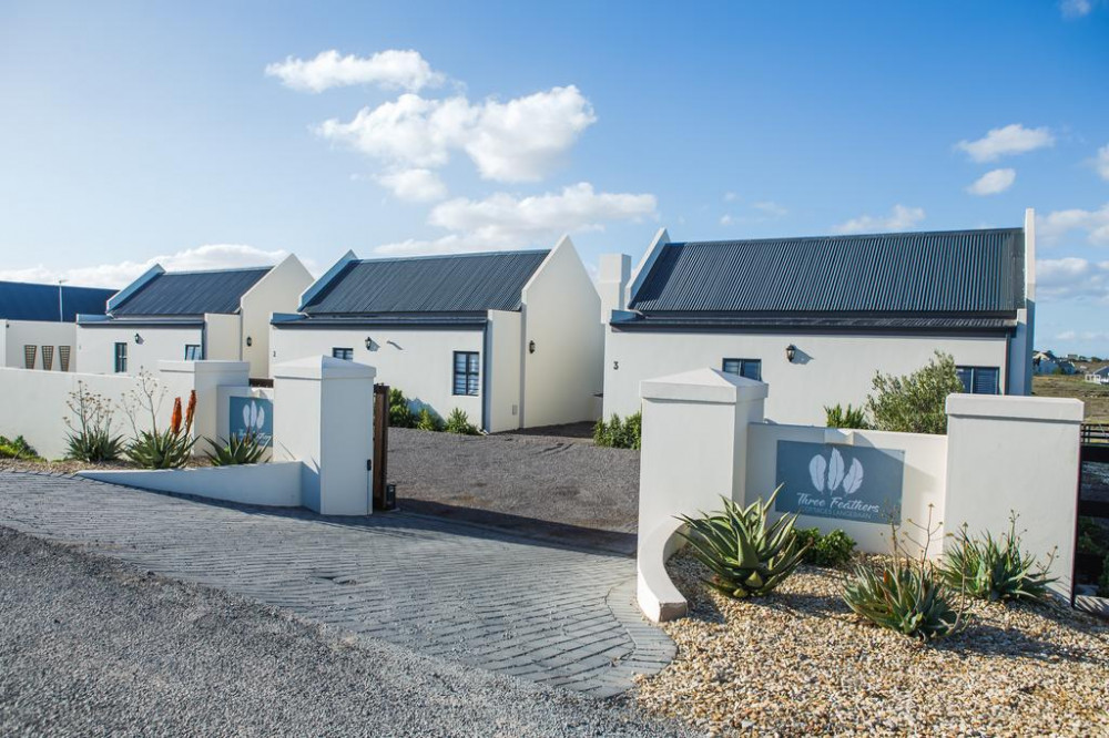 My Travelution - Travel Club - Three Feathers Cottages