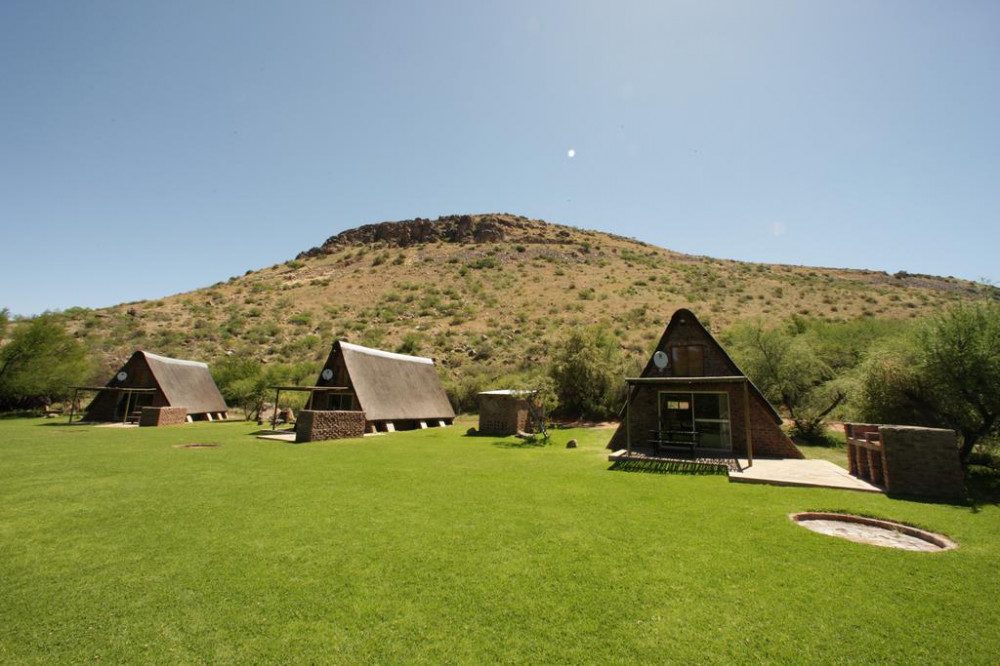 My Travelution - Travel Club - Ko Ka Tsara Bush Camp
