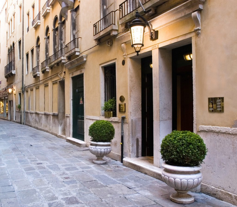 My Travelution - Travel Club - Torre dell'Orologio Suites