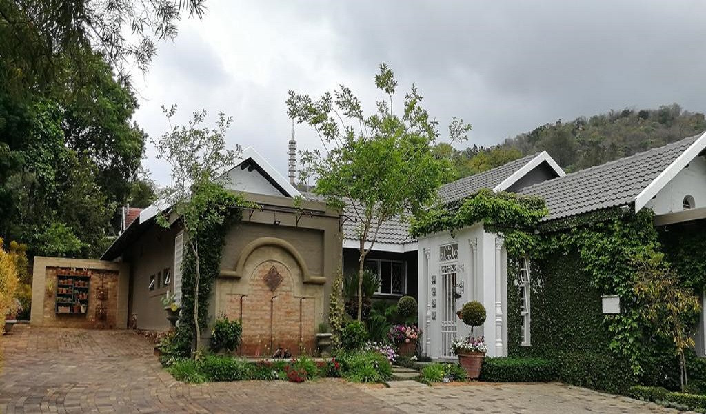 My Travelution - Travel Club - At 98 on Lynburn Guest House