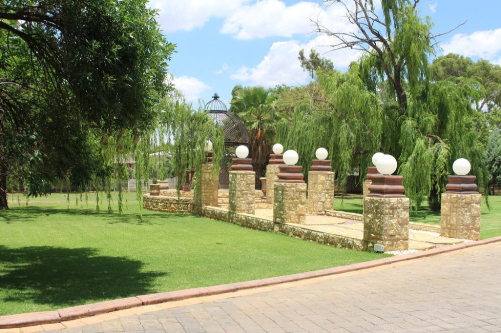 My Travelution - Travel Club - The Willow Tree Guesthouse