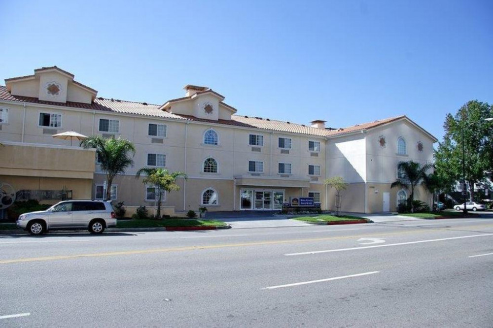 My Travelution - Travel Club - Best Western Plus Media Centre Inn & Suites
