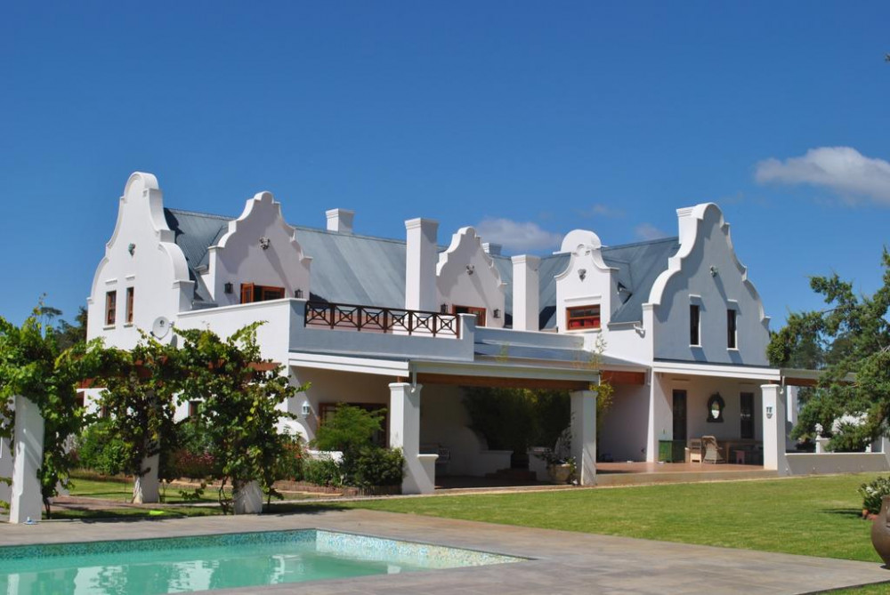 My Travelution - Travel Club - Lombard Villa