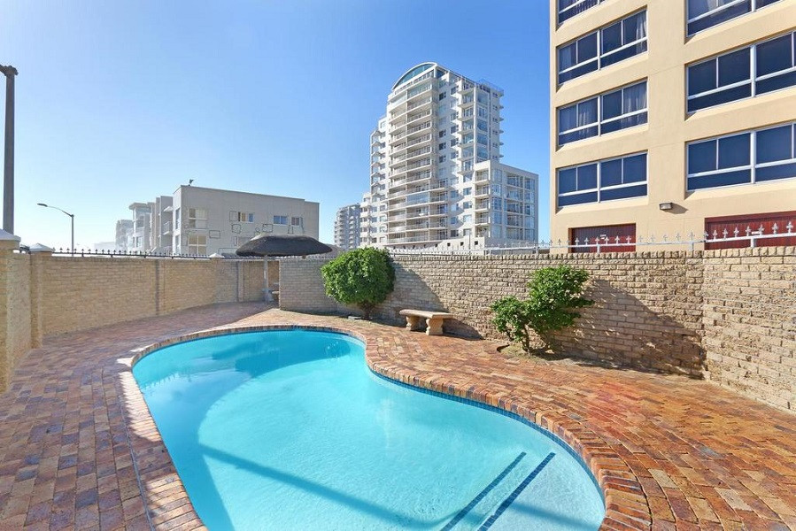 My Travelution - Travel Club - Luxury 6th Floor with lift Beachfront- 602 Zeezicht, Bloube