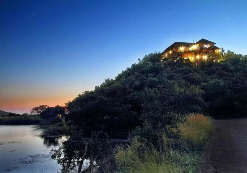 My Travelution - Travel Club - Tswene Lodge Mabalingwe