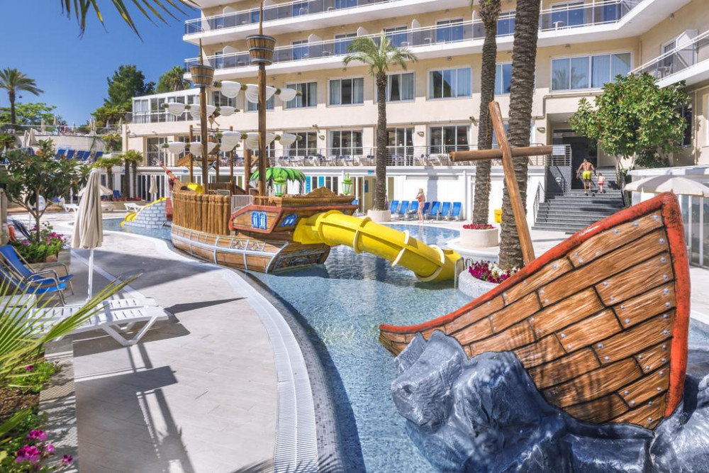 My Travelution - Travel Club - Hotel Oasis Park Splash