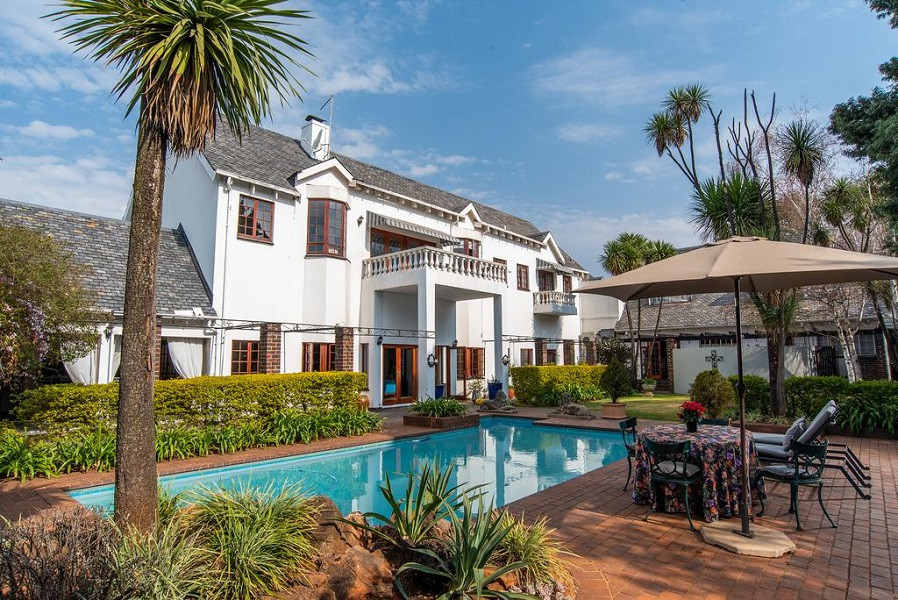 My Travelution - Travel Club - 5th Avenue Gooseberry Guest House