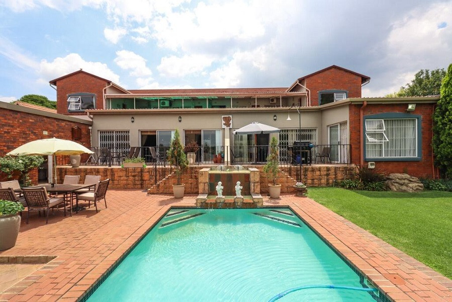 My Travelution - Travel Club - The Lakehouse Guest House