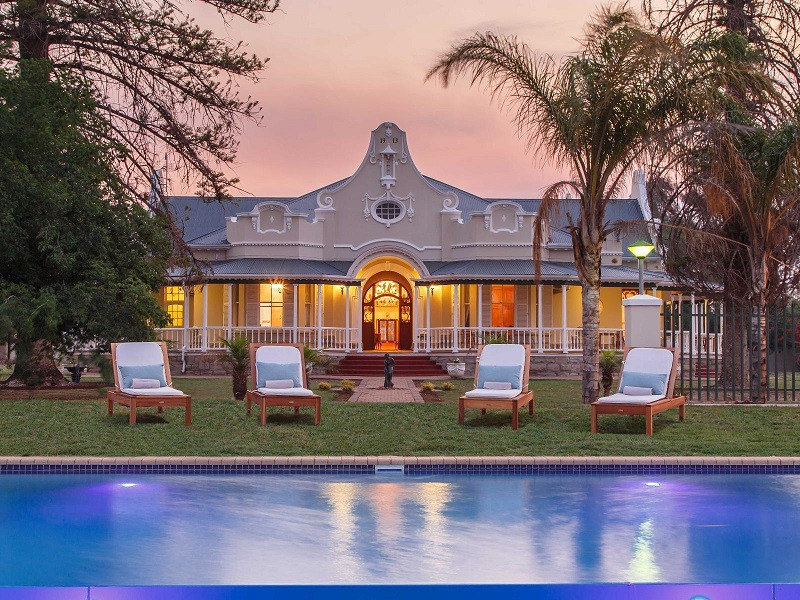 My Travelution - Travel Club - Bakenskraal Ostrich Palace
