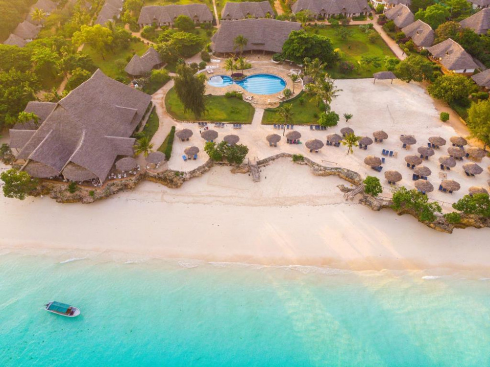 My Travelution - Travel Club - SANDIES BAOBAB BEACH ZANZIBAR