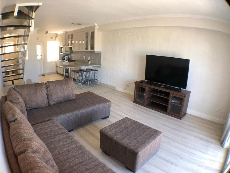 My Travelution - Travel Club - 8 Settler Sands Beachfront Accommodation