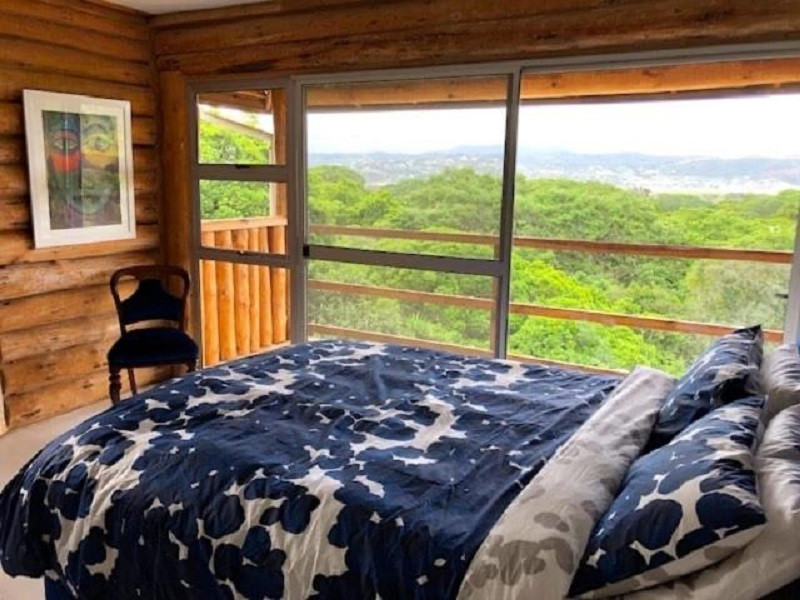 My Travelution - Travel Club - Knysna Log Home - Brenton on Lake