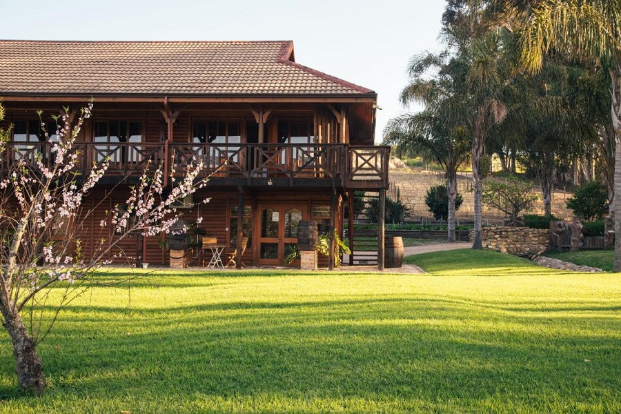 My Travelution - Travel Club - The Log Cabin Lodge