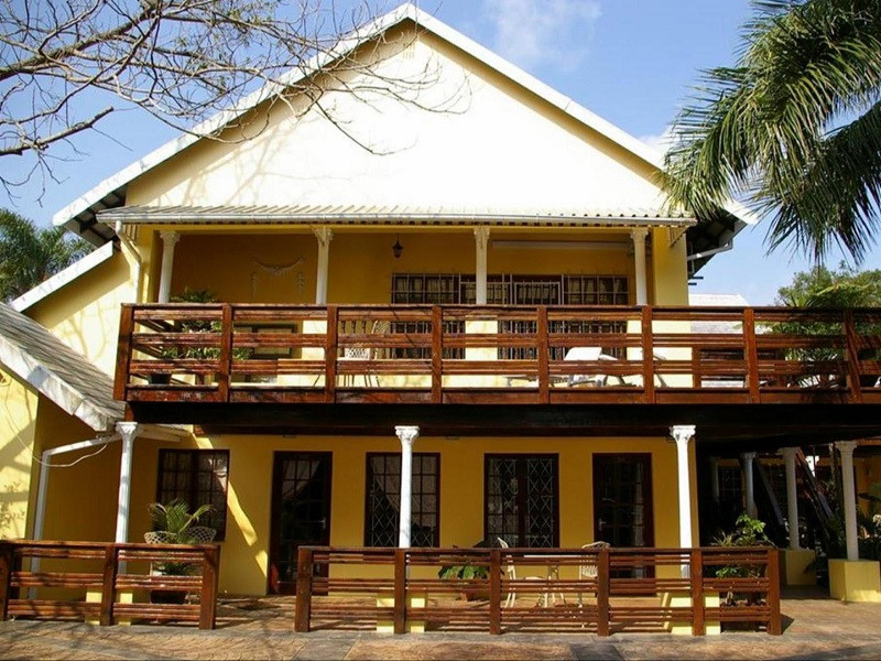 My Travelution - Travel Club - Leopard Tree Lodge (Old Lalapanzi GH)
