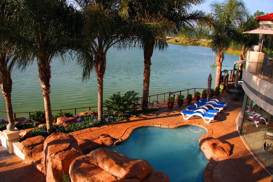 My Travelution - Travel Club - The Blue Crane Villa