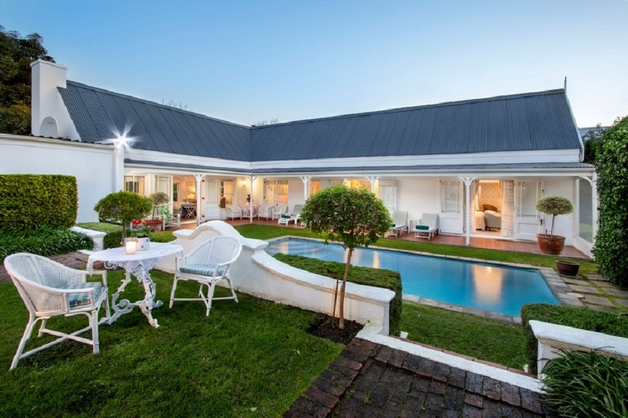 My Travelution - Travel Club - Swallow's Loft Self Catering Villa Hermanus
