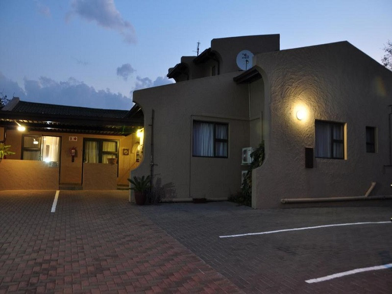 My Travelution - Travel Club - Woodpecker's Inn Guest House