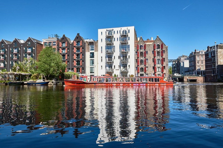 My Travelution - Travel Club - Holiday Inn Express Amsterdam - City Hall