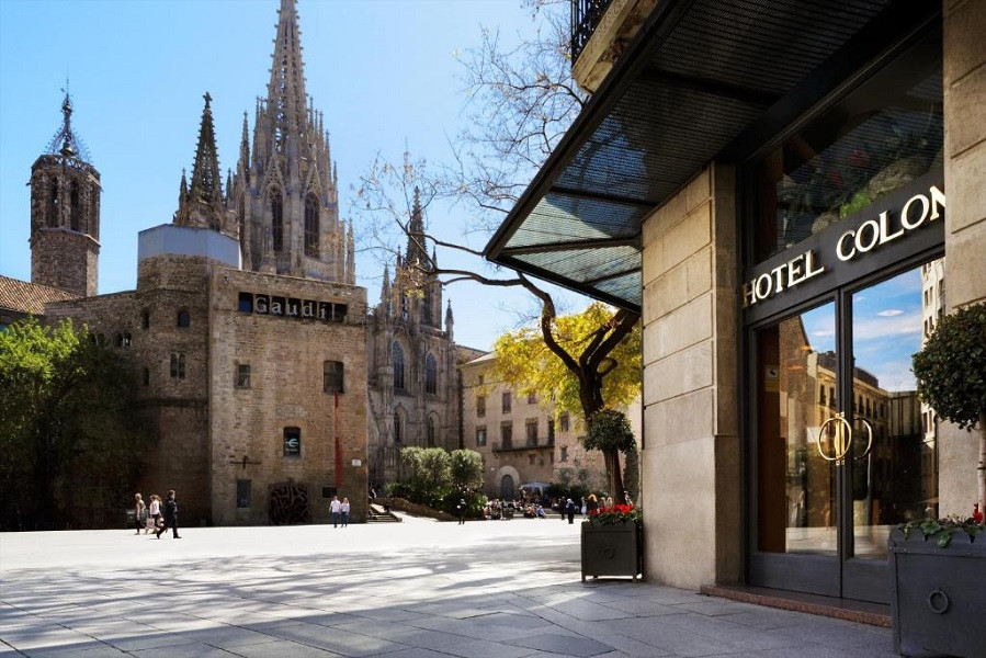 My Travelution - Travel Club - Colón Hotel Barcelona