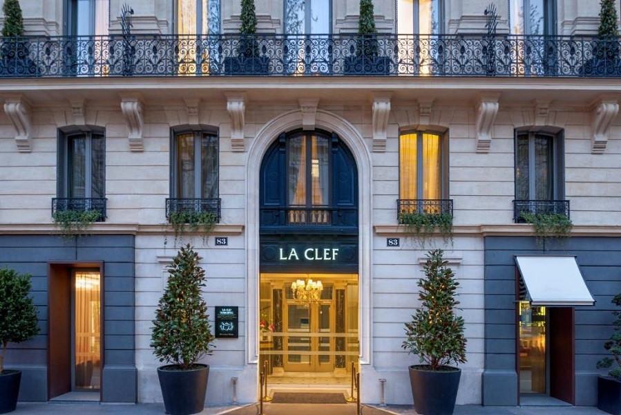 My Travelution - Travel Club - La Clef Tour Eiffel Paris by The Crest Collection