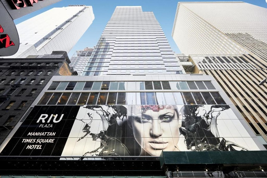My Travelution - Travel Club - The Riu Manhattan Hotel Time Sqaure New York