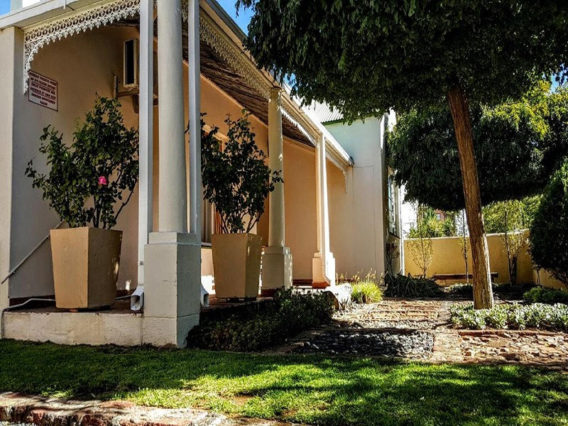 My Travelution - Travel Club - Dorpshuis Guesthouse