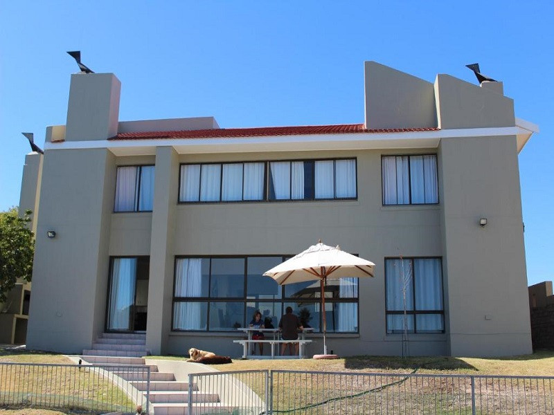 My Travelution - Travel Club - The Port Owen Holiday House
