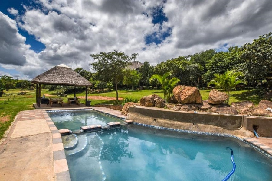 My Travelution - Travel Club - Wild Medlar Accommodation and Venue