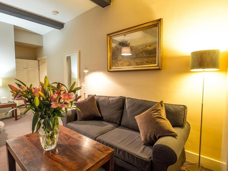 My Travelution - Travel Club - Six Brunton Place