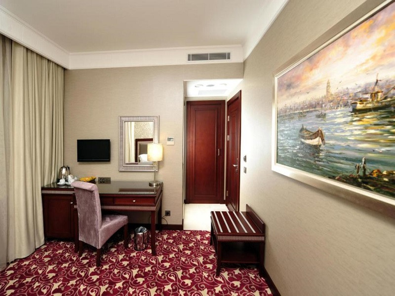 My Travelution - Travel Club - Emporium Hotel
