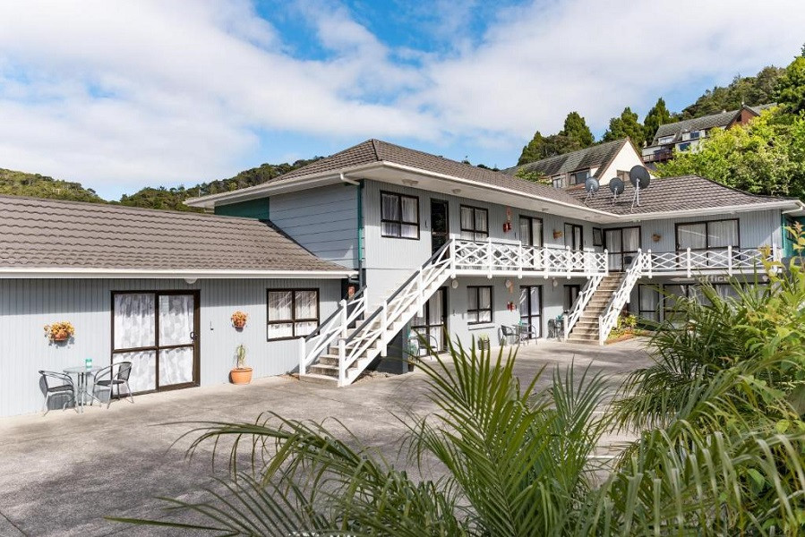 My Travelution - Travel Club - Dolphin Motel