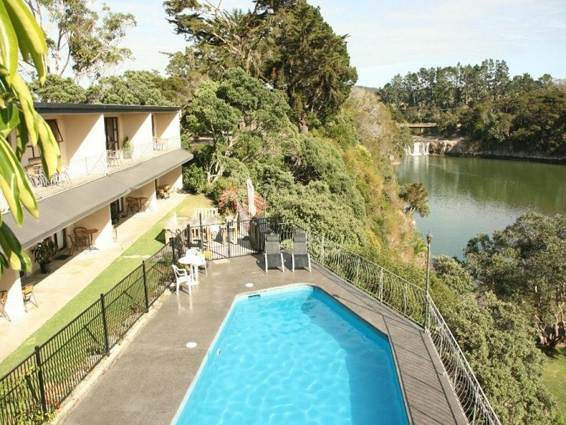My Travelution - Travel Club - Falls Motel & Waterfront Campground
