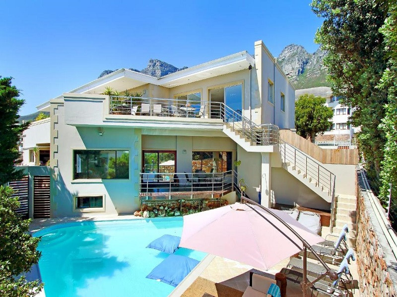 My Travelution - Travel Club - African Groove Camps Bay