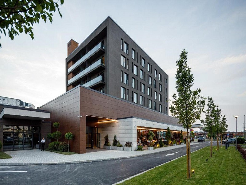 My Travelution - Travel Club - Qosmo Brasov Hotel