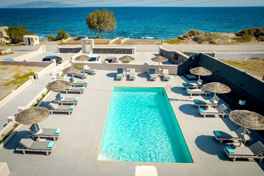 My Travelution - Travel Club - En Plo Boutique Suites Oia Santorini