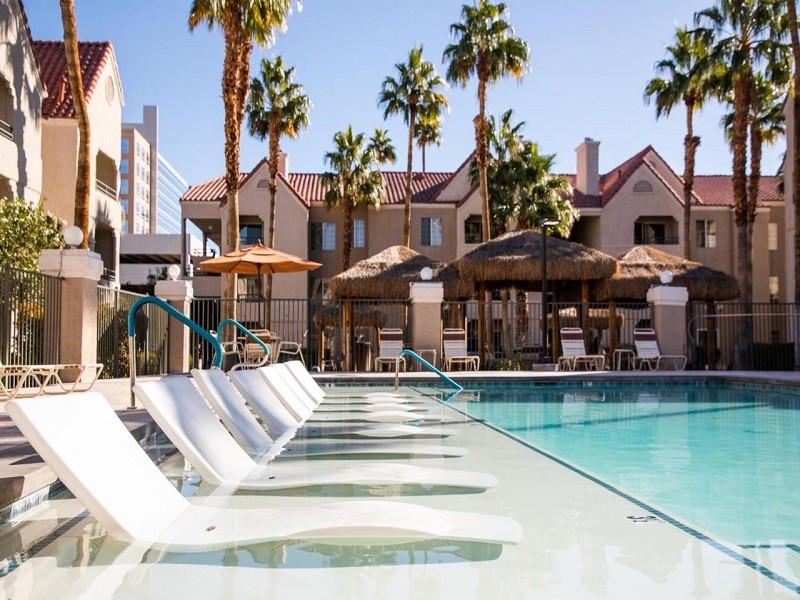 My Travelution - Travel Club - Holiday Inn Club Vacations at Desert Club Resort