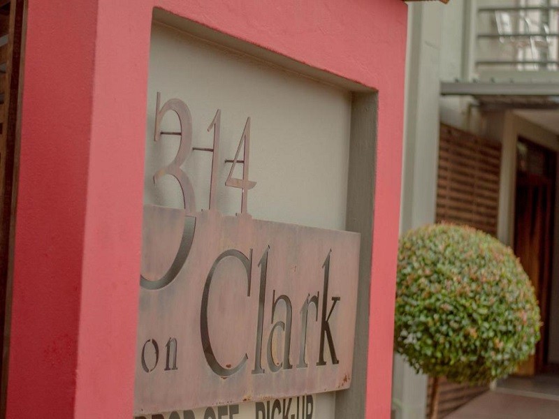 My Travelution - Travel Club - 314 on Clark Guest House