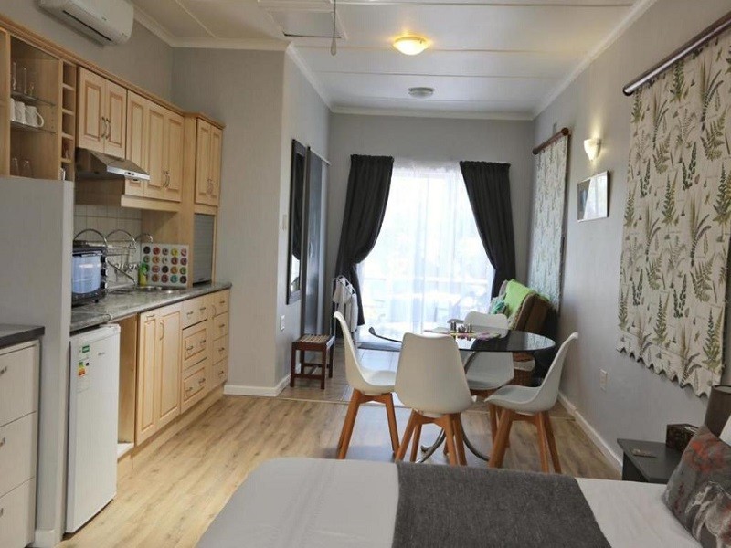 My Travelution - Travel Club - Caesar's Self-catering Suite